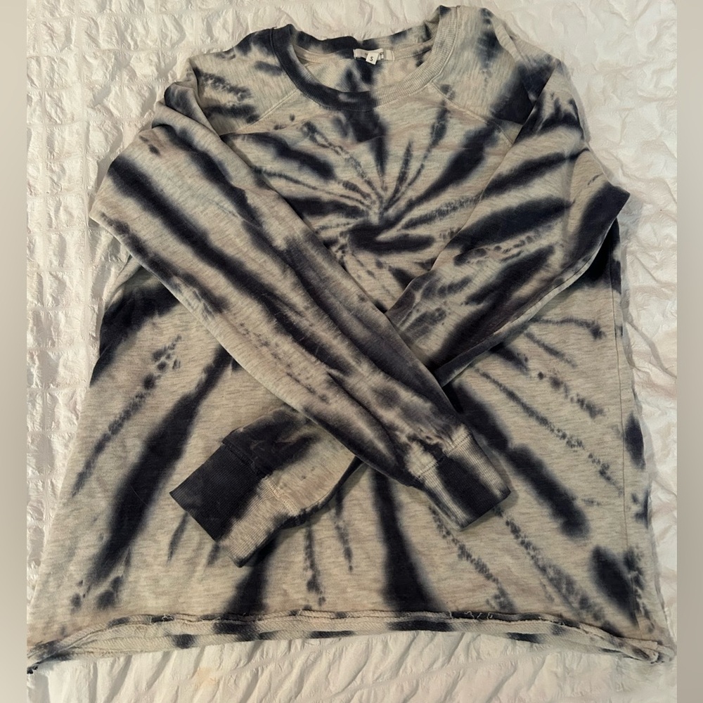 Maurices Blue and White Tie Dye Long Sleeve Tee Size Small